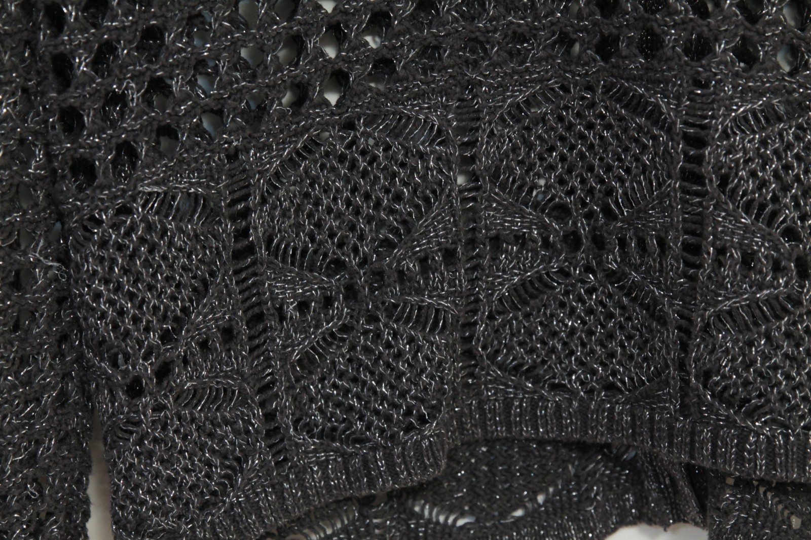 Jeanne Pierre Crochet Open Knit Sweater Women’s Metalized Silver/Grey Yarn Large