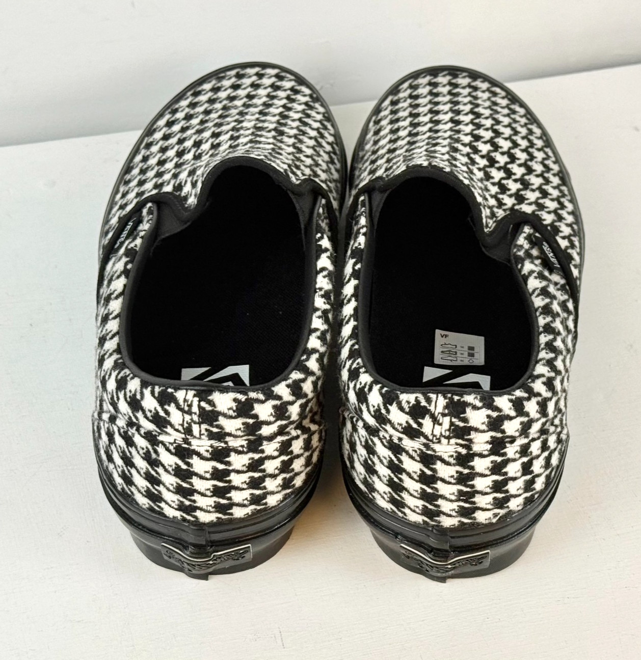M6 W7.5-VANS LX Classic Slip-On 98 Skate Sneaker Houndstooth Black/White-507452