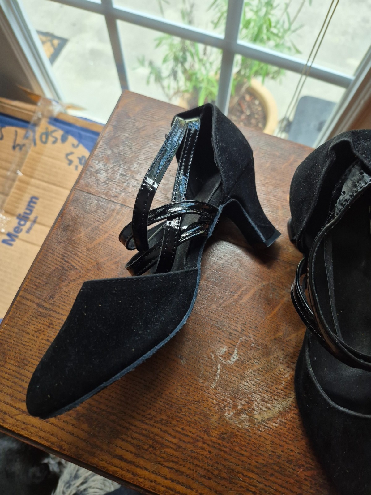 Women’s Ballroom Dance Shoe size 6, Black Suede & Patent Straps – Closed Toe