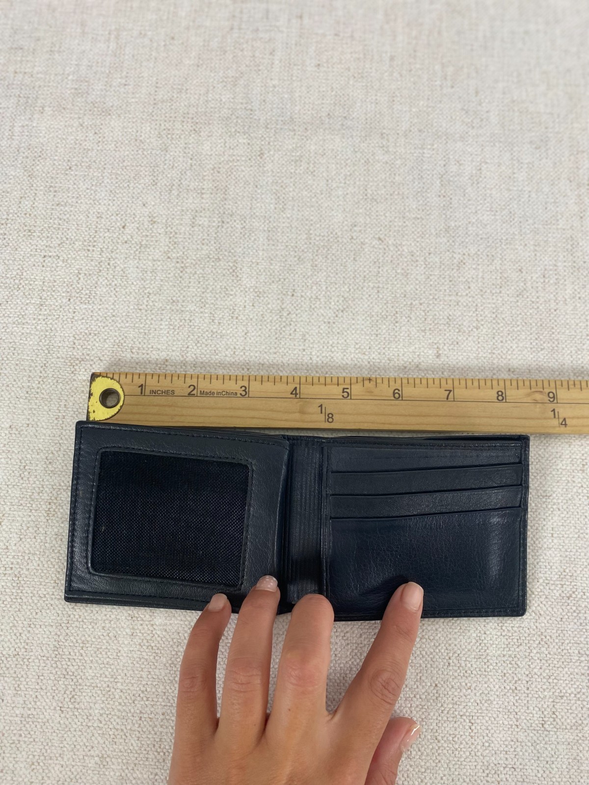 VELEZ Bifold Leather Wallet Mens Size 4.5×3.5″ Black Red Classic 8 Card Slots