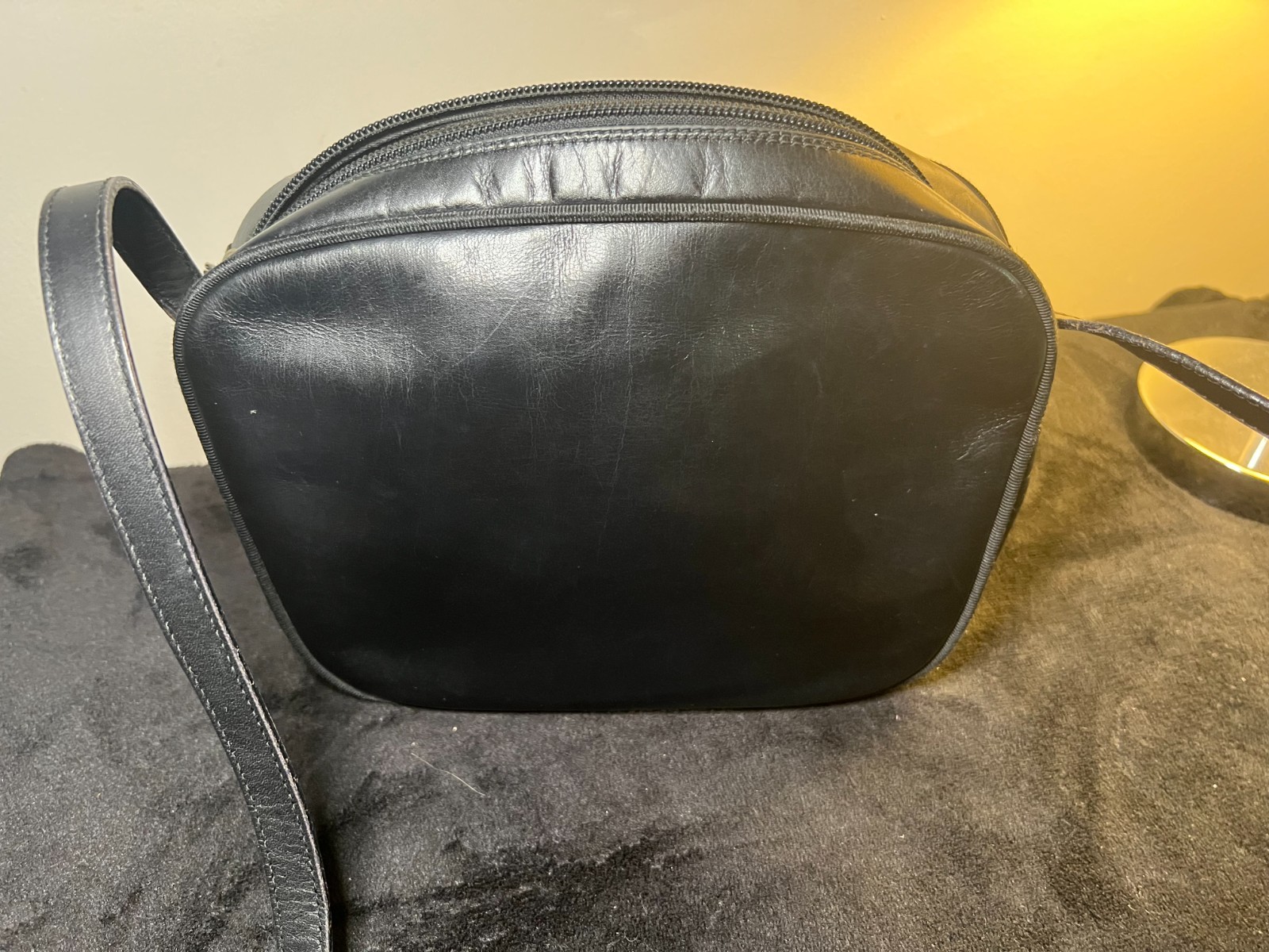Authentic Ferragamo Vara Bow Crossbody Bag Black Leather Made Italy