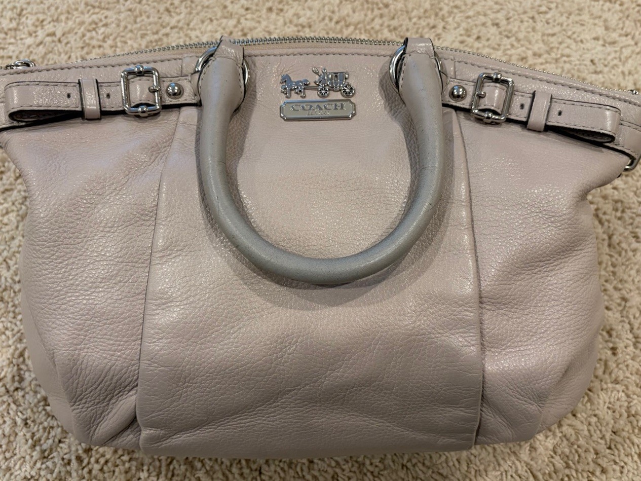 COACH MADISON SOPHIA in Bone, ITALIAN PEBBLED LEATHER SATCHEL. Very Nice