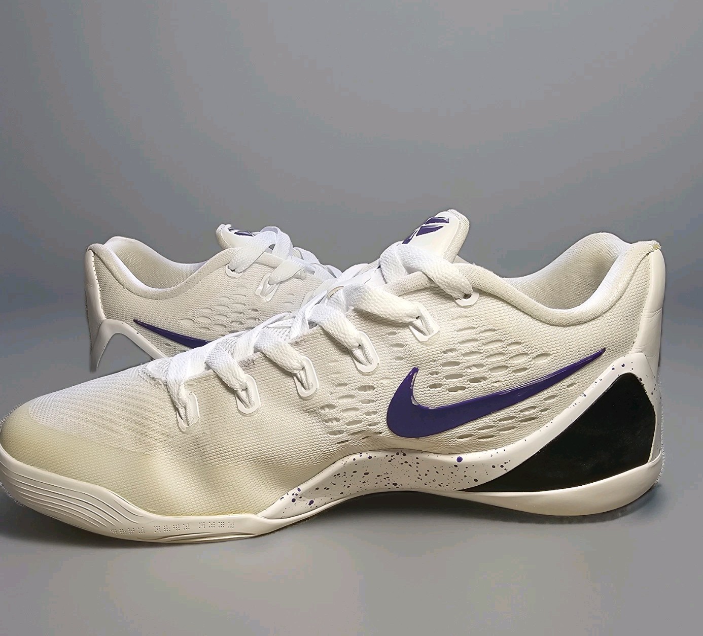 Nike Kobe 9 Elite Low EM Protro White/Court Purple Mens Size 7.5 – IH1401-100