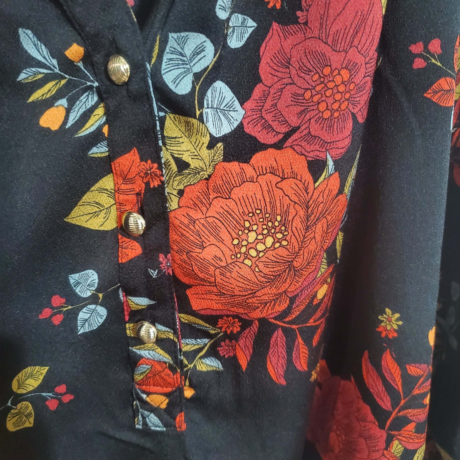 Sara Michelle Black Floral Split-Neck Boho Blouse with Gold Buttons Size 2XL