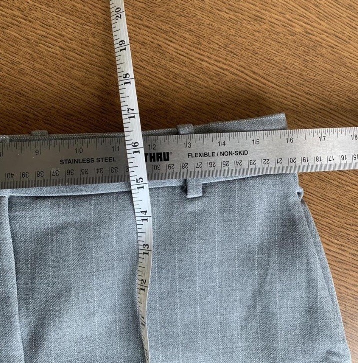 NWT Aritzia Babaton Grey Striped Chisel Mini Skirt – (Re)essential Size 10