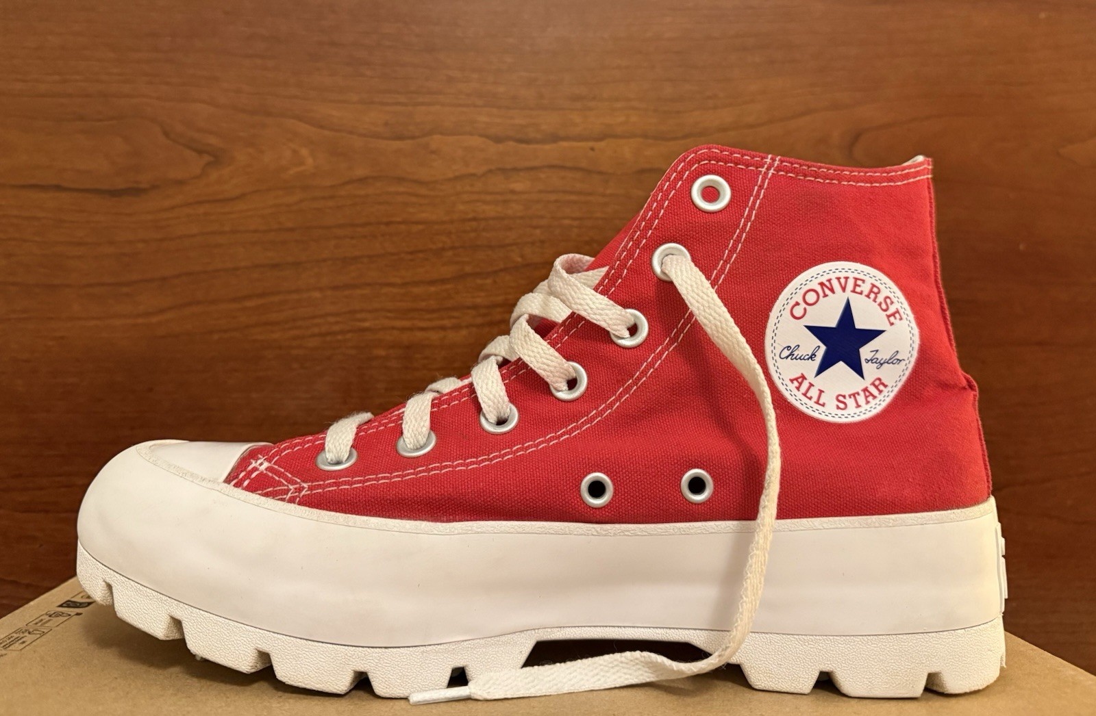 Converse Chuck Taylor Platform Lugged Hi Tops Red Women’s Size 8 EU 38 UK 6