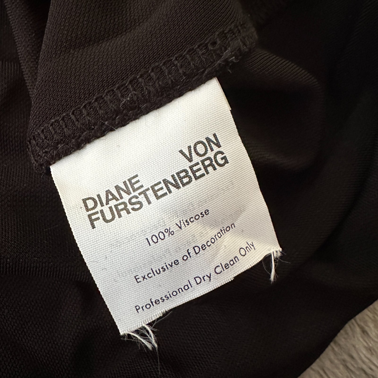 Diane Von Furstenberg Black Neely Sleeveless Ruched Midi Dress 10 LBD Classic