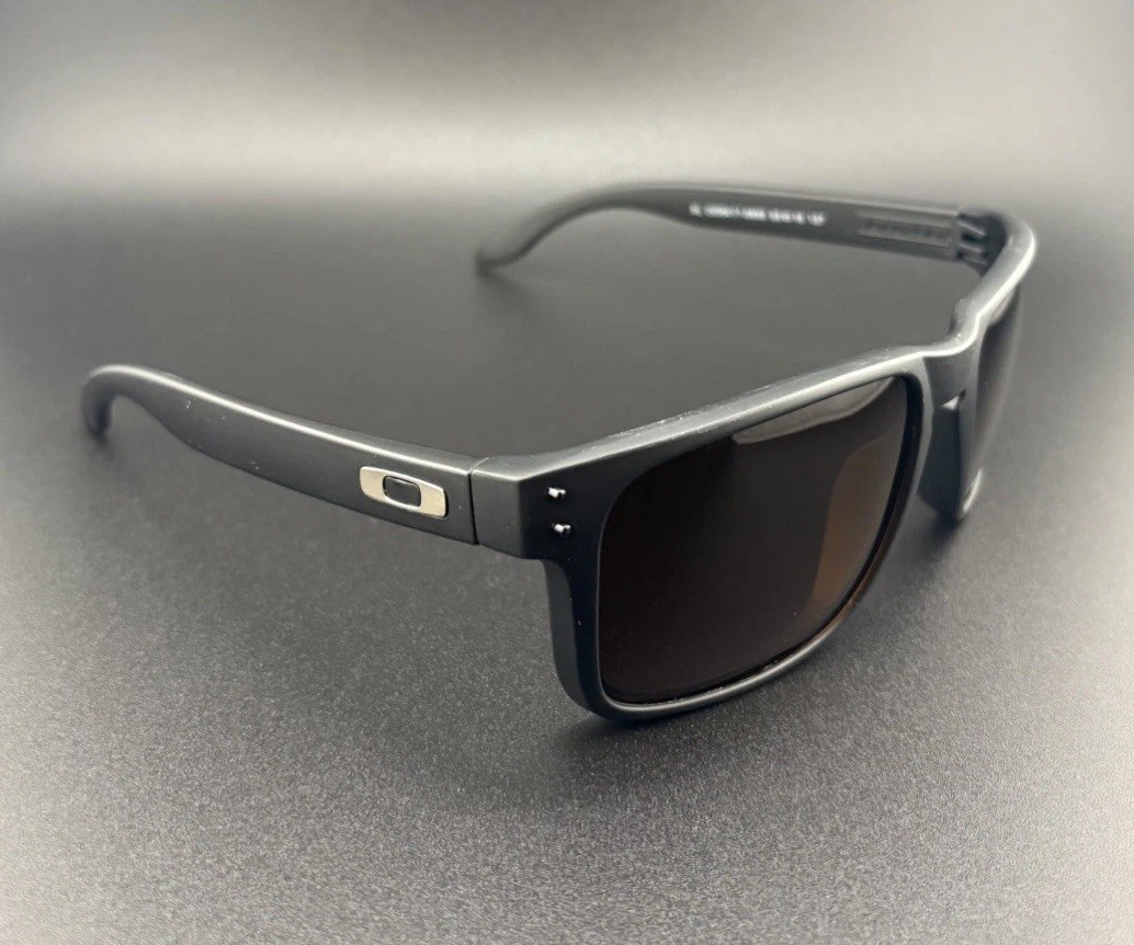 Oakley 0OO9417 Men’s Holbrook XL Sunglasses
