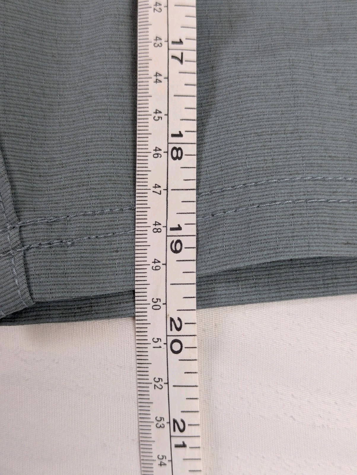 Volcom – True To This Shorts Men’s Size 31 Flat Front Modern Fit Chinos
