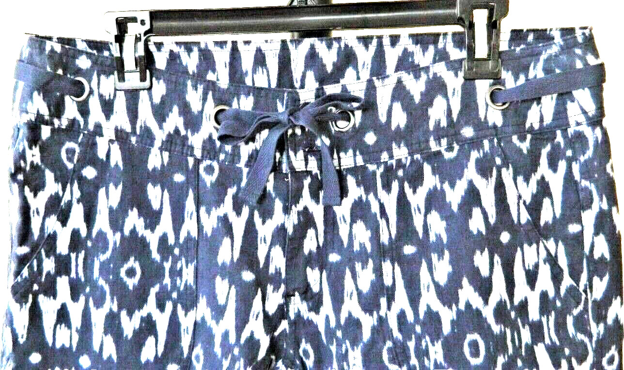 NEW! Freedom Trail by Kyodan Cotton Blend Blue/White Geometric Printed Capri