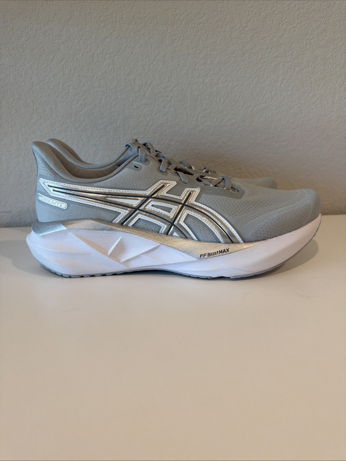ASICS Novablast 5 ATC Edition Men’s 11.5 D 1011C185-020 EXCELLENT CONDITION