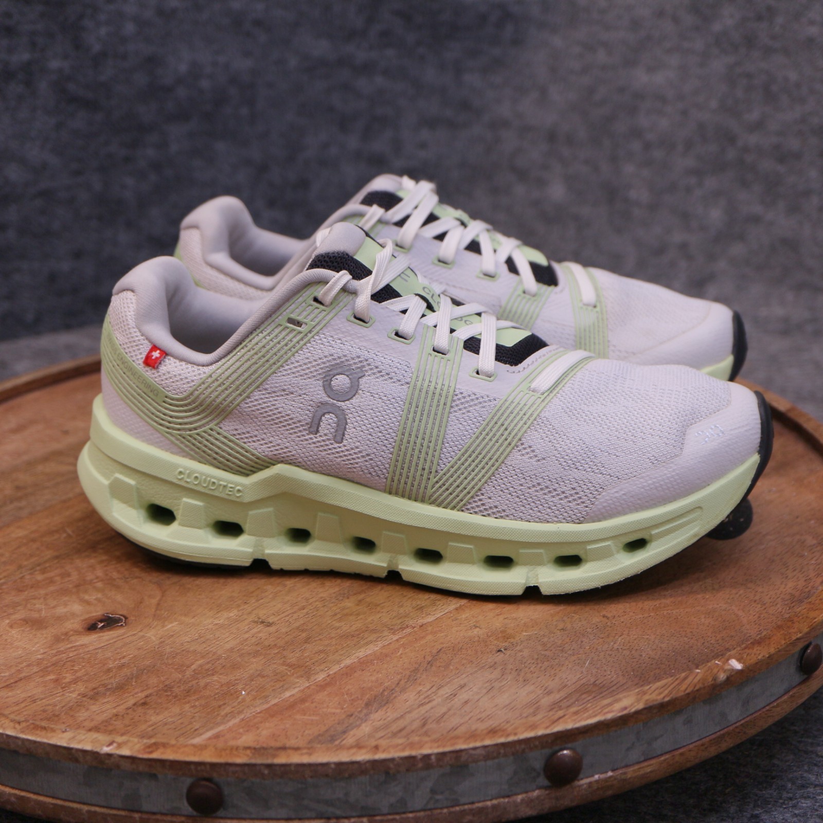 On Cloudgo Frost Hay Women’s Size 6 US White Green Road Running Shoes 55.98624