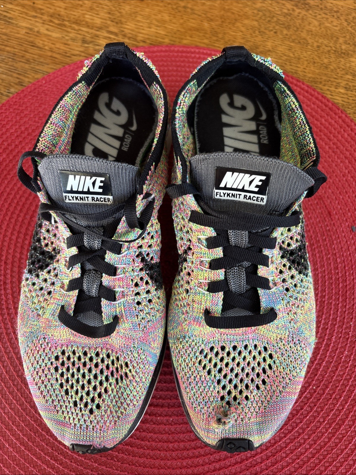 Nike Flyknit Racer Multicolor Rainbow 526628-004 Men 4.5 Women 6 READ FLAWED
