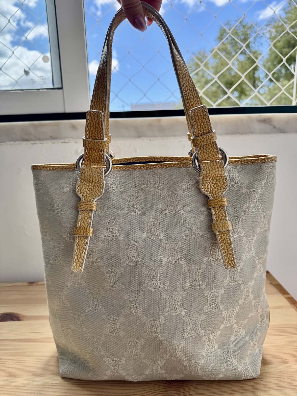 Vintage CELINE Gray Macadam Triomphe Canvas Tote Bag – Y2K Yellow Leather Trim