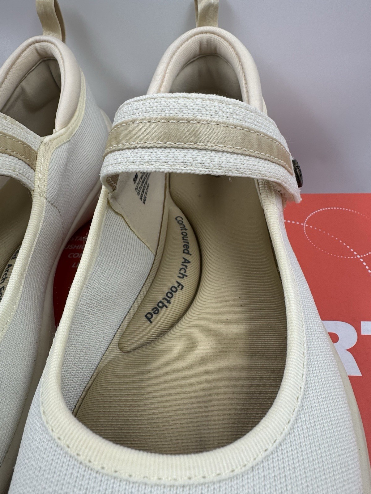 Jsport Womens Shoes Beige Mary Jane Memory Foam Contoured Arch Lightweight 8