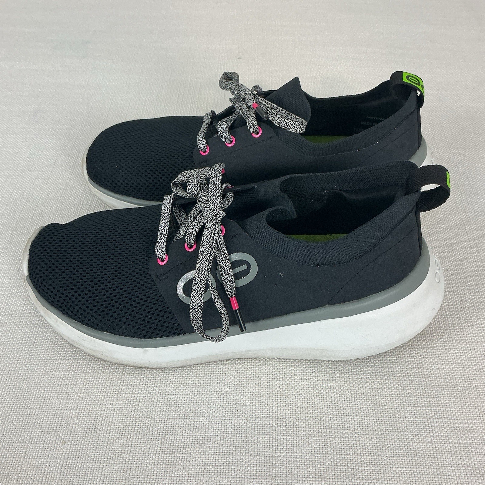 OOFOS Womens Size 6 Sneakers Black OOmy Stride Recovery Comfort Walking 04012024