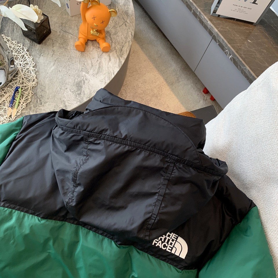 The North Face 1996 Eco Nuptse Jacket Men’s Green ✨