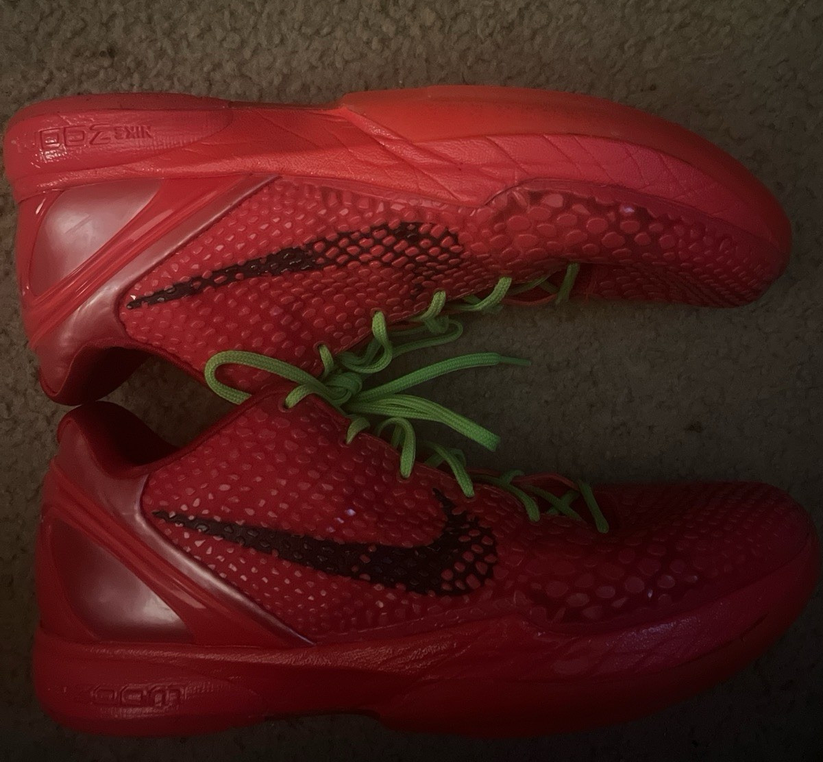 Nike Kobe 6 Men’s Basketball Low Top Lace-Up Sneakers Red/Green/Black