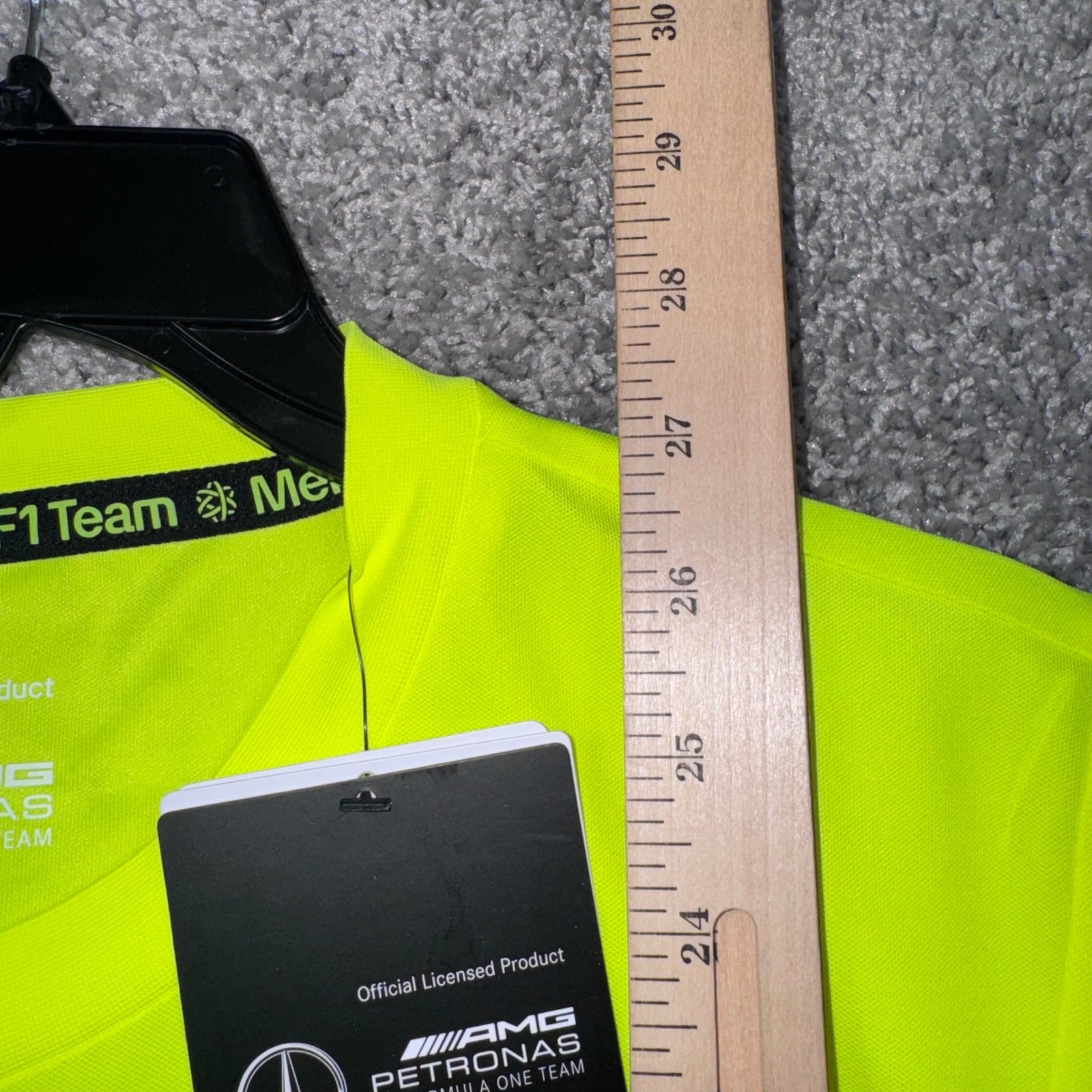 Lewis Hamilton Mercedes-AMG Petronas Sports F1 Tee Mens Neon Yellow Small NEW