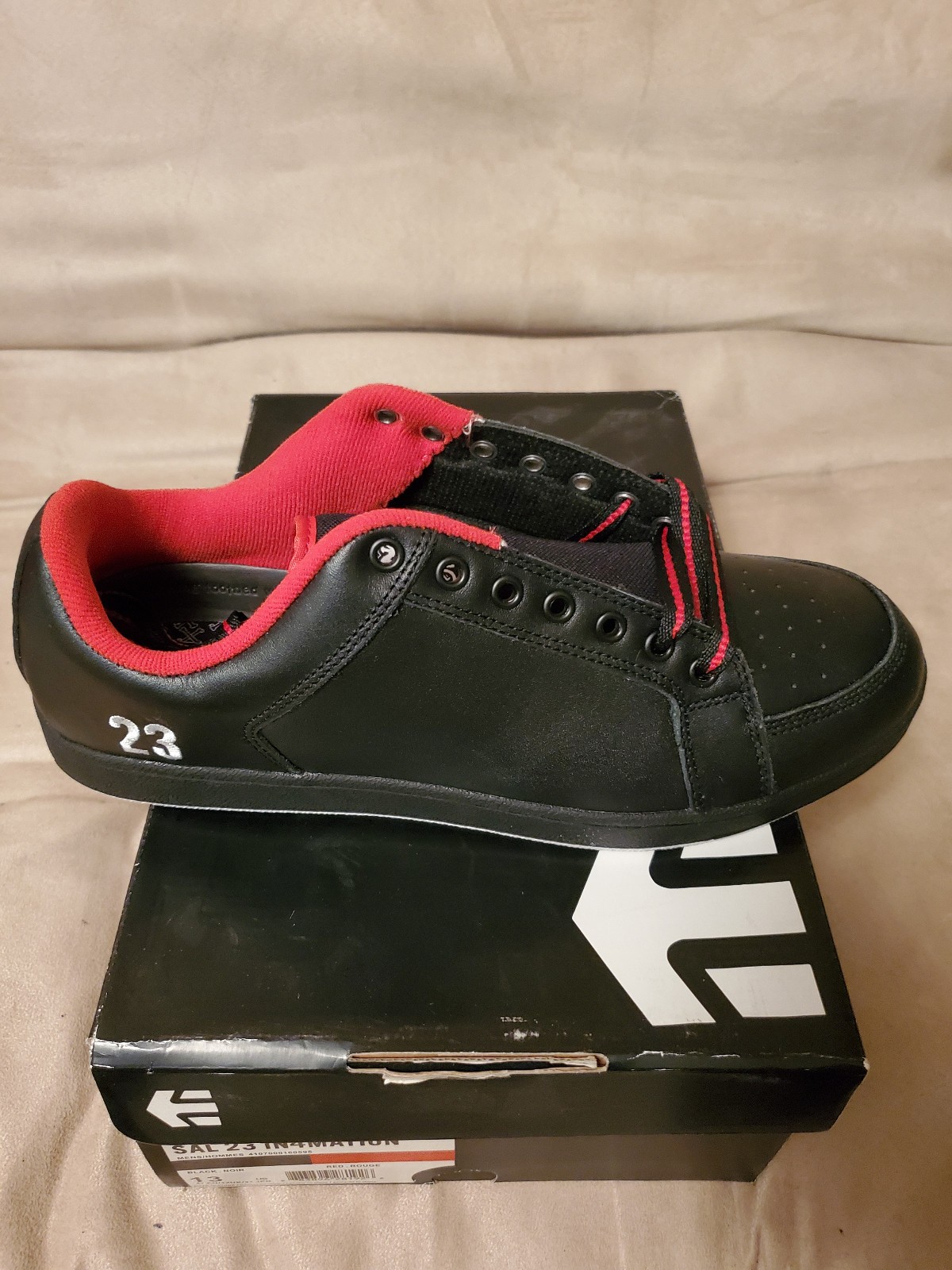 Sal 23 IN4MATION x ETINES