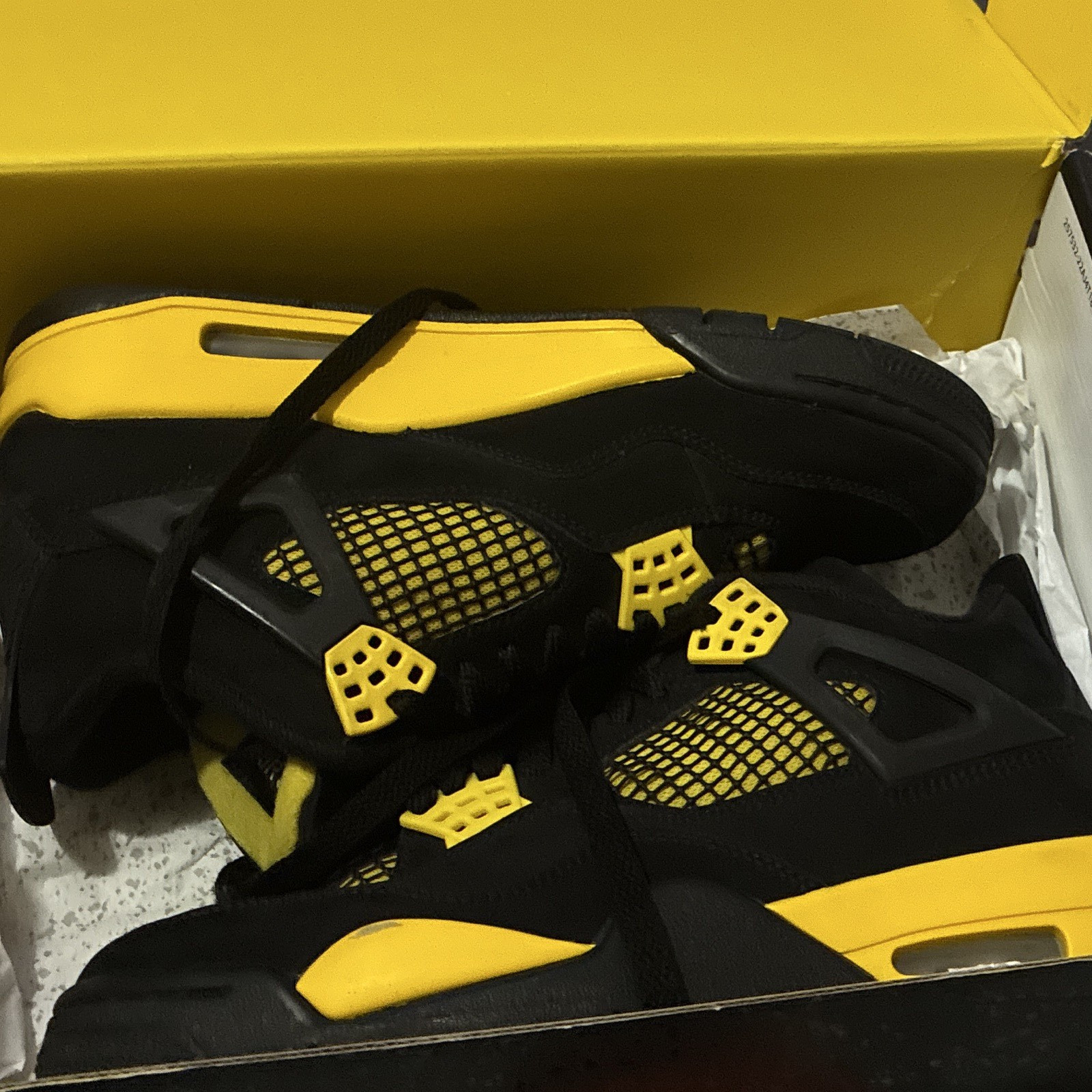 Jordan Air Jordan 4 Retro Thunder Black/Yellow Size 7/8.5W Used w/ Box