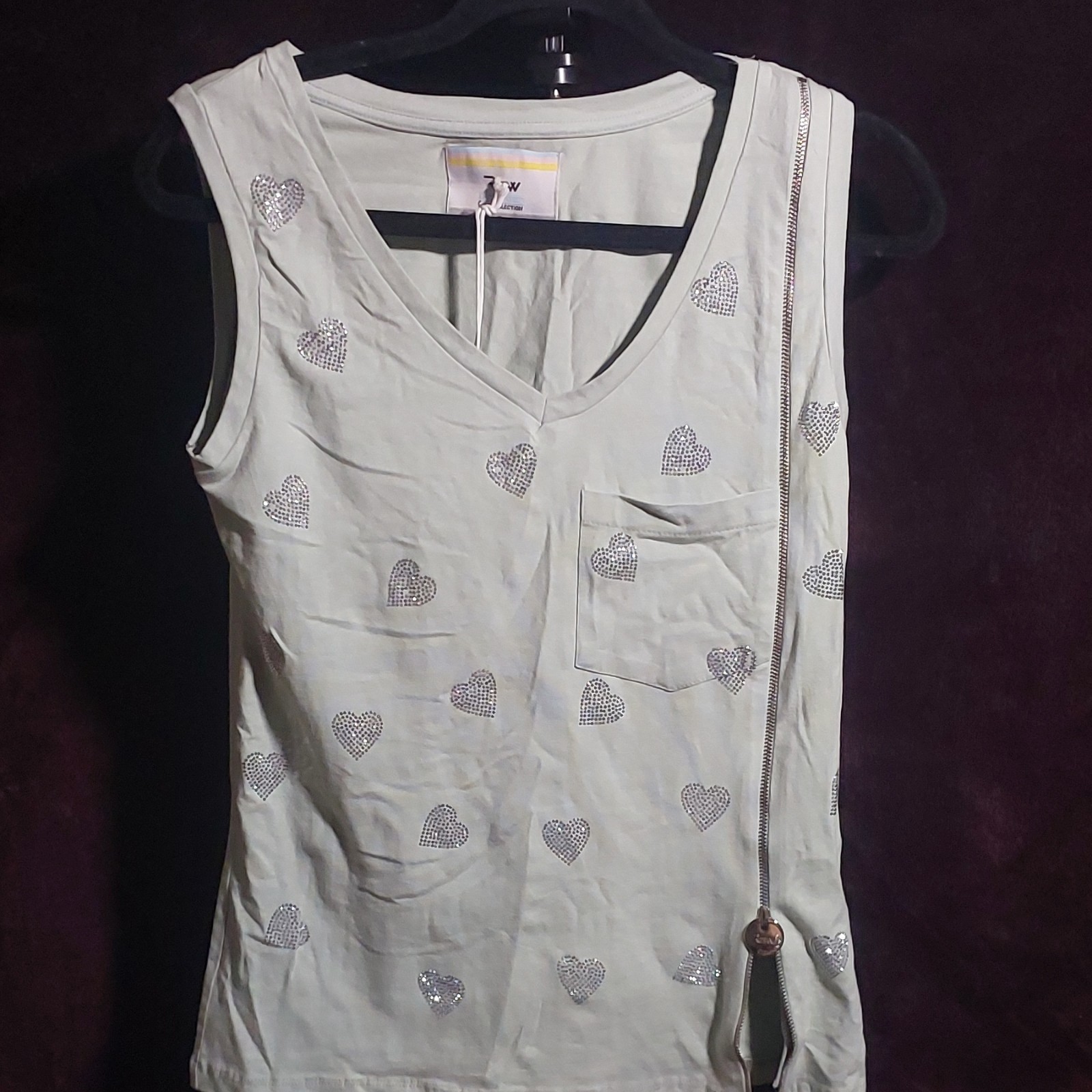 New DNM Women’s Light Green Sleeveless V-Neck Heart Print Zip Tank Top Size S