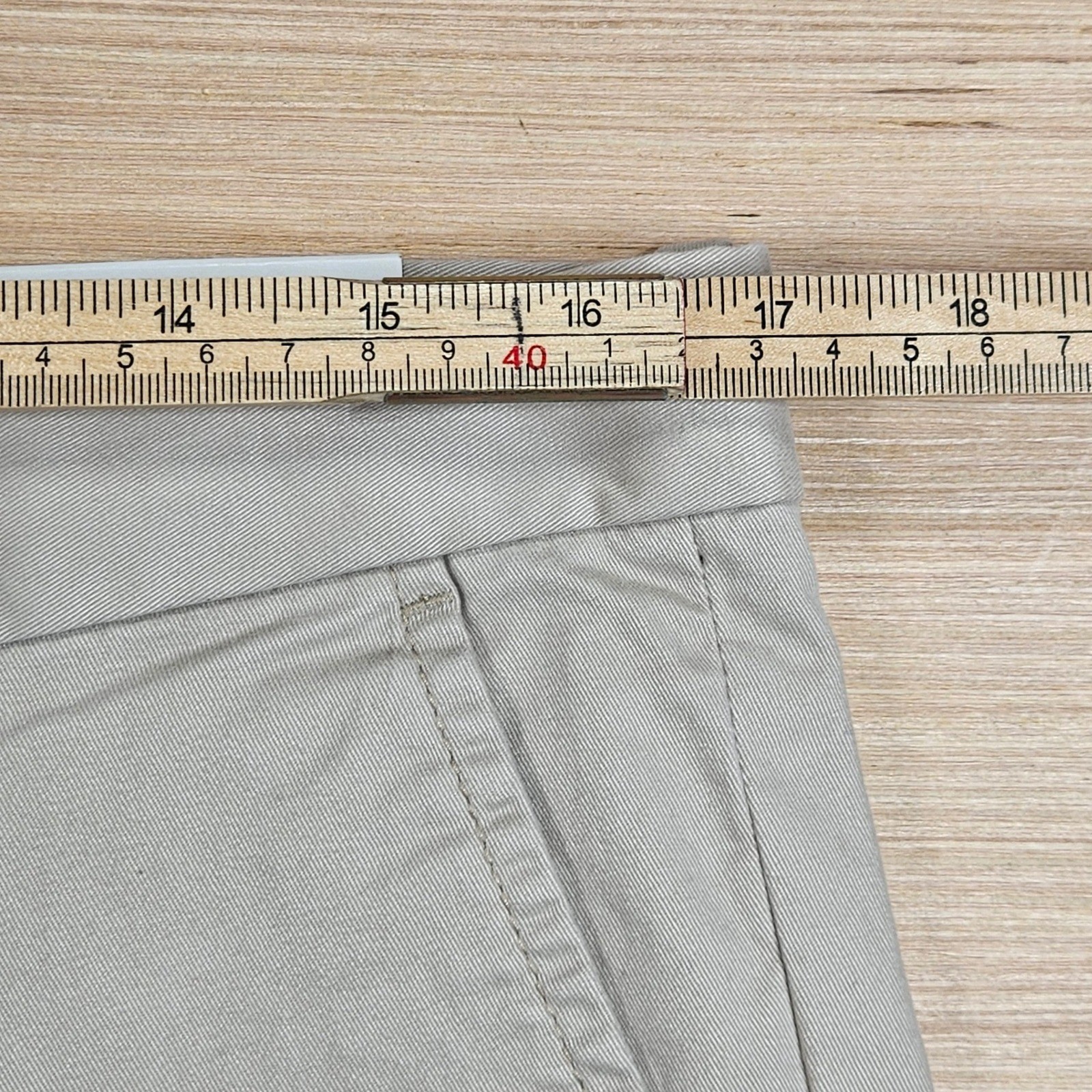 H&M Slim Fit Chino Pants Mens 32×31 Beige Trousers Office Minimalist NEW