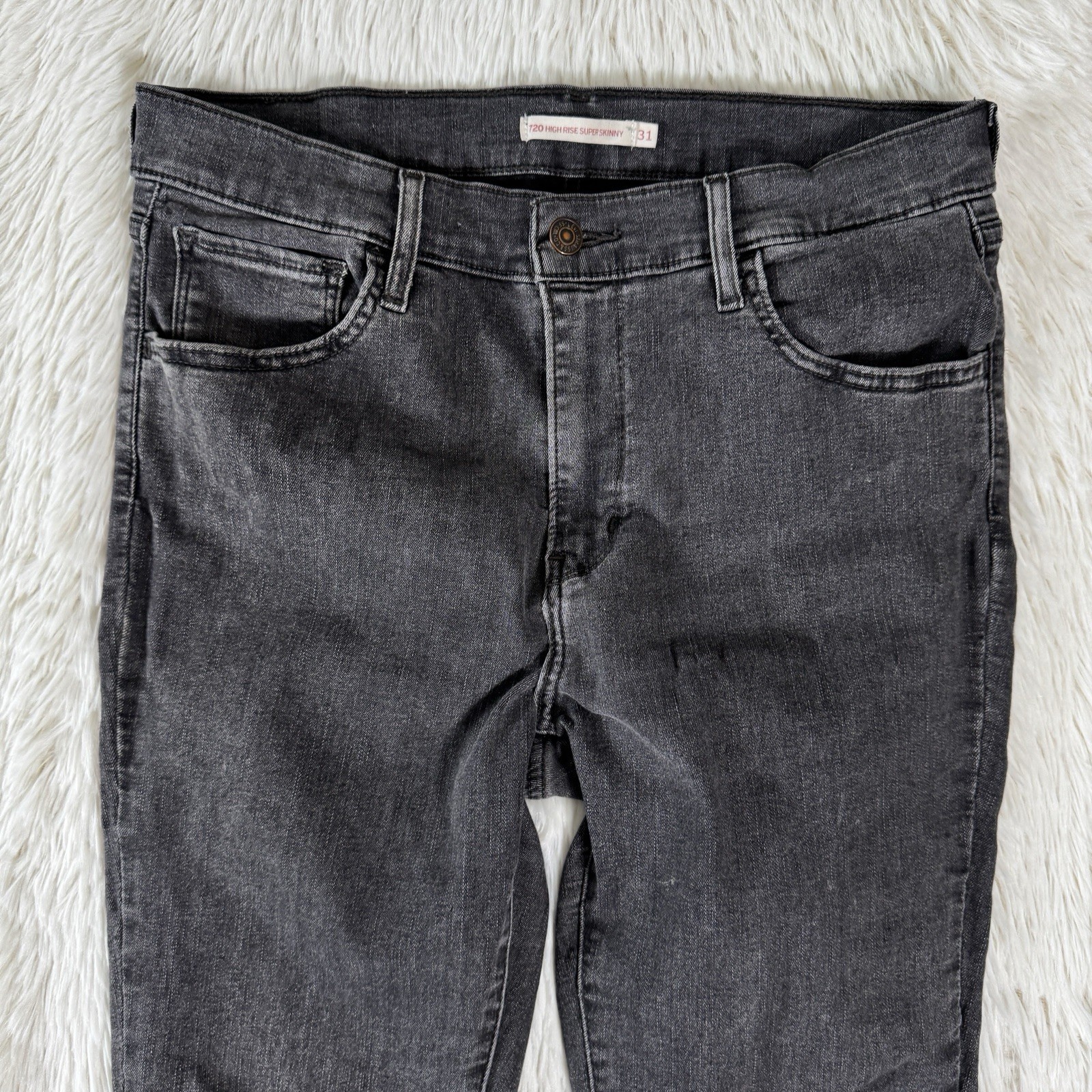 Levi’s 720 Charcoal Wash High-Rise Super Skinny Denim Jeans Women’s Size 31