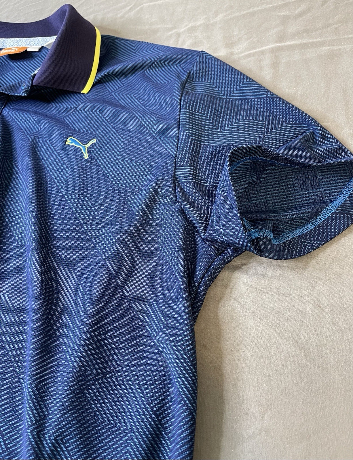 Puma Golf Cobra Men’s Geometric Polo Shirt Blue Yellow Trim Performance Large