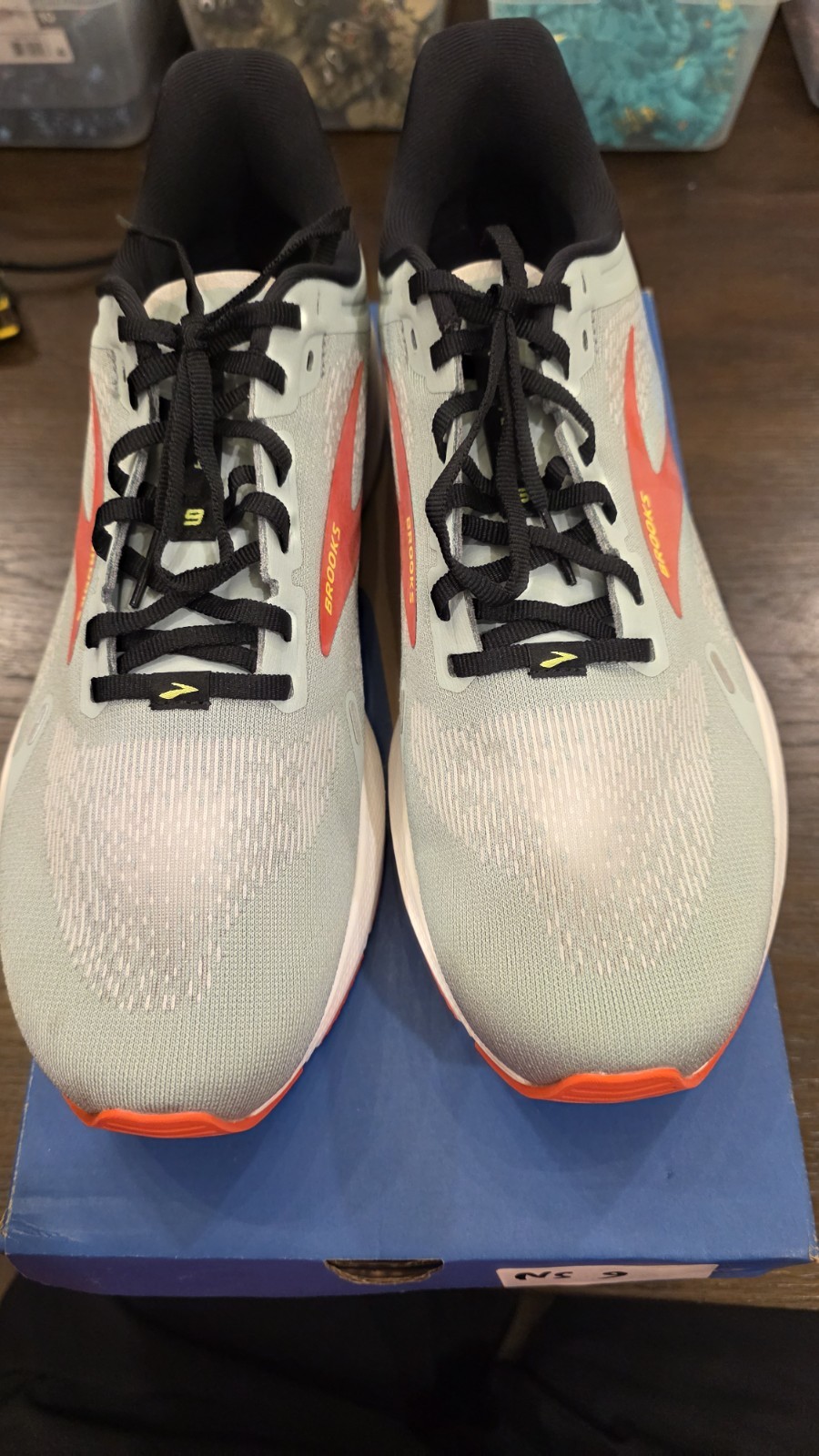 Brooks Launch 9 Running Shoes Men’s Size 12 US New In Box Light Green/Red – NS9
