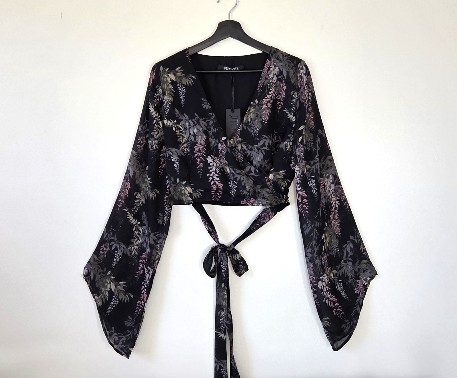 Disturbia Wisteria Floral Print Flare Sleeve Wrap Chiffon Crop Top Size 12 NWT