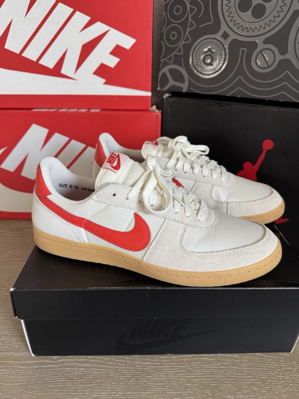 Men’s Nike Field General Pale Ivory/Picante Red Size 11.5 Shoes w/ Original Box