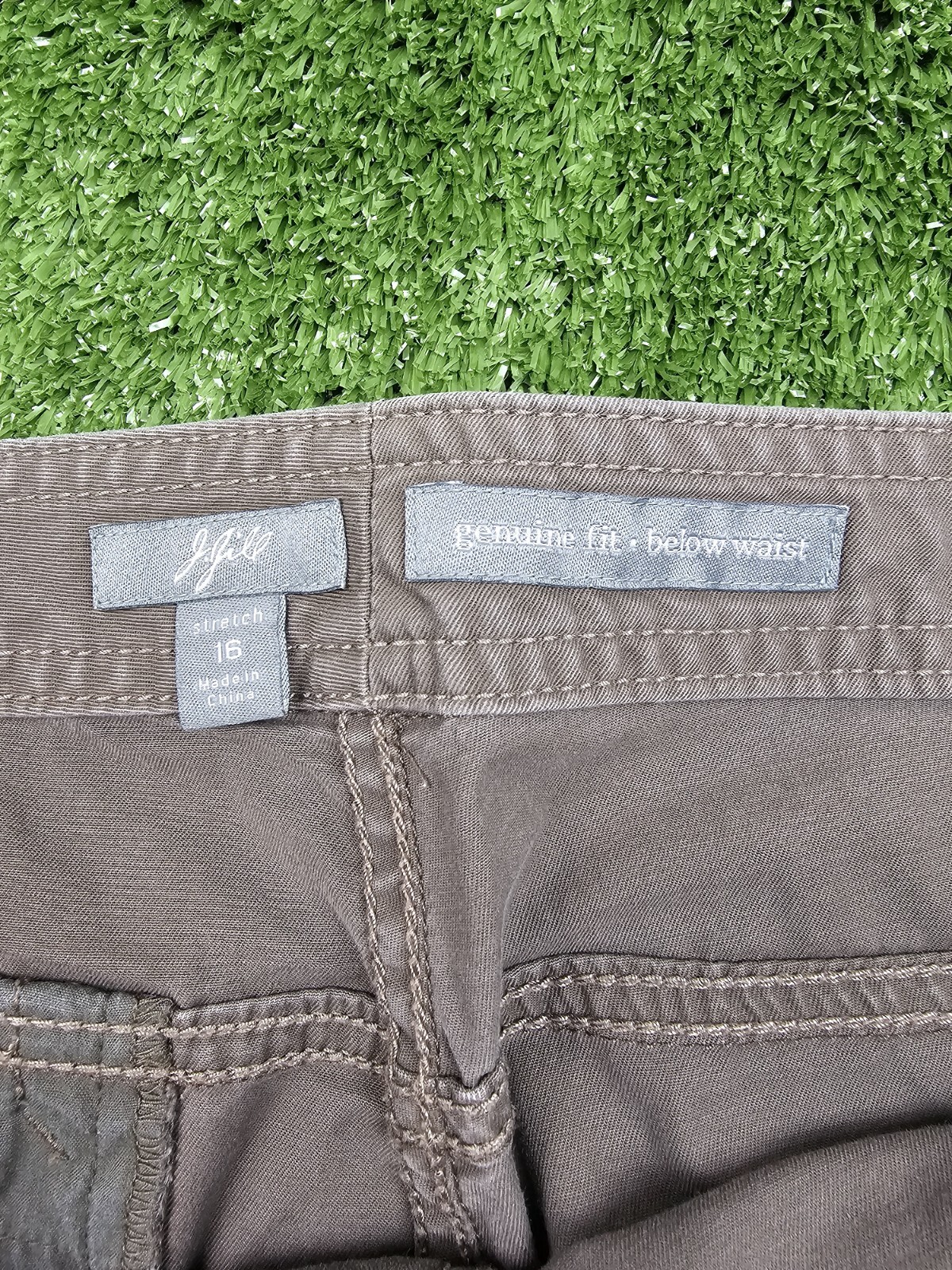 J Jill Below Waist Knee Length Pants Cropped Size 16 Color Brown Stretch