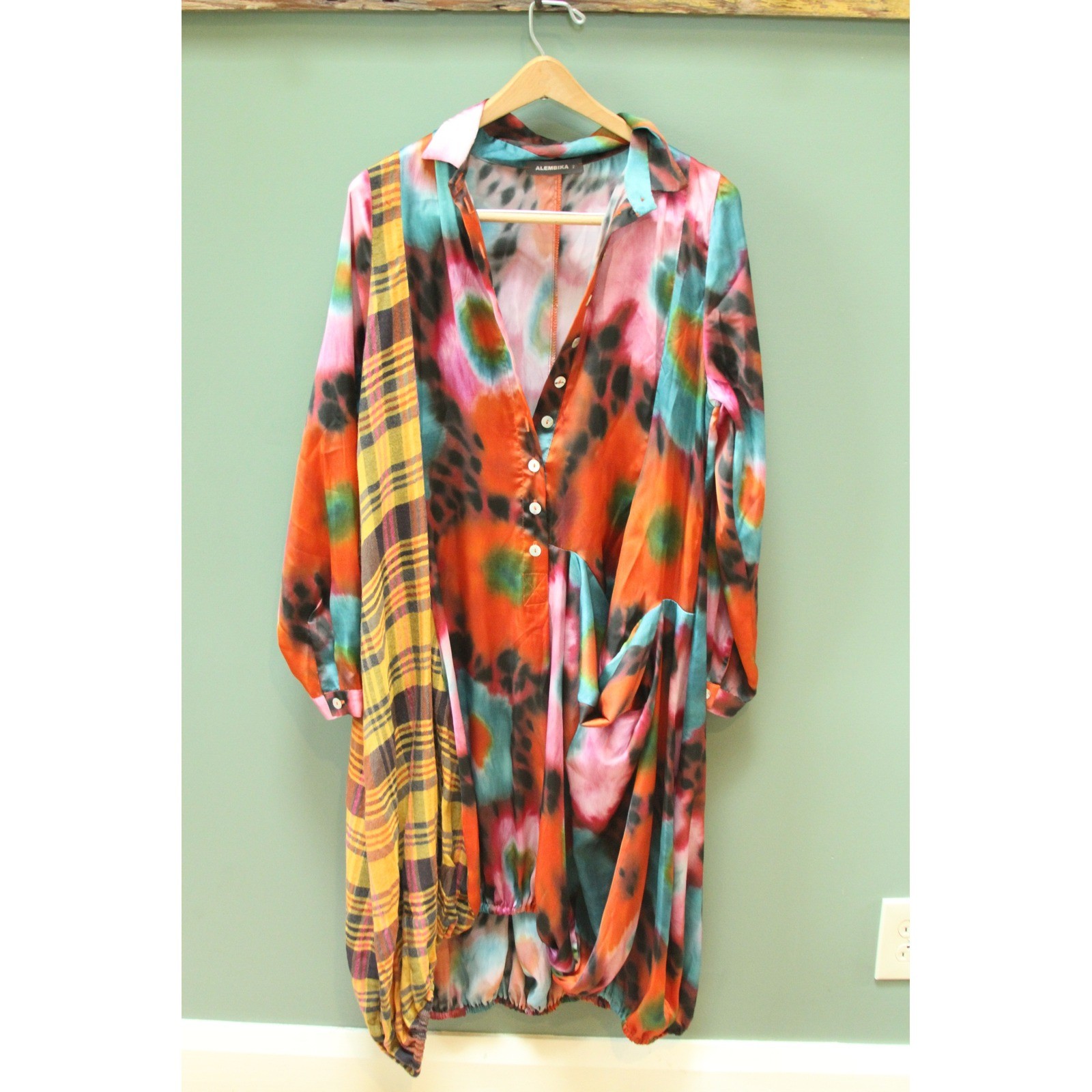 Alembika Colorful Tie Dye Plaid Print Button Down Pocket Dress Size 2 – Large
