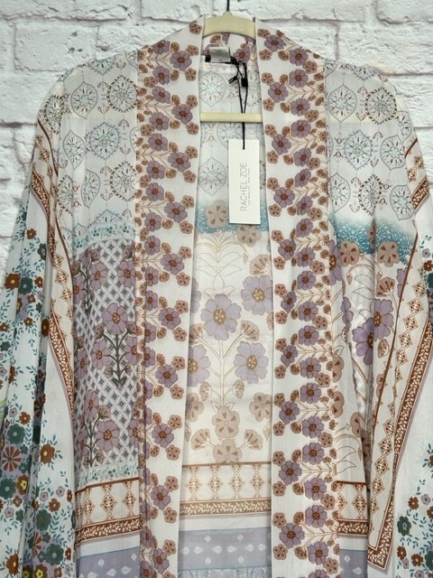 Medium/Large/XL New Black Purple Blue White Hibiscus Floral Topper KIMONO Top