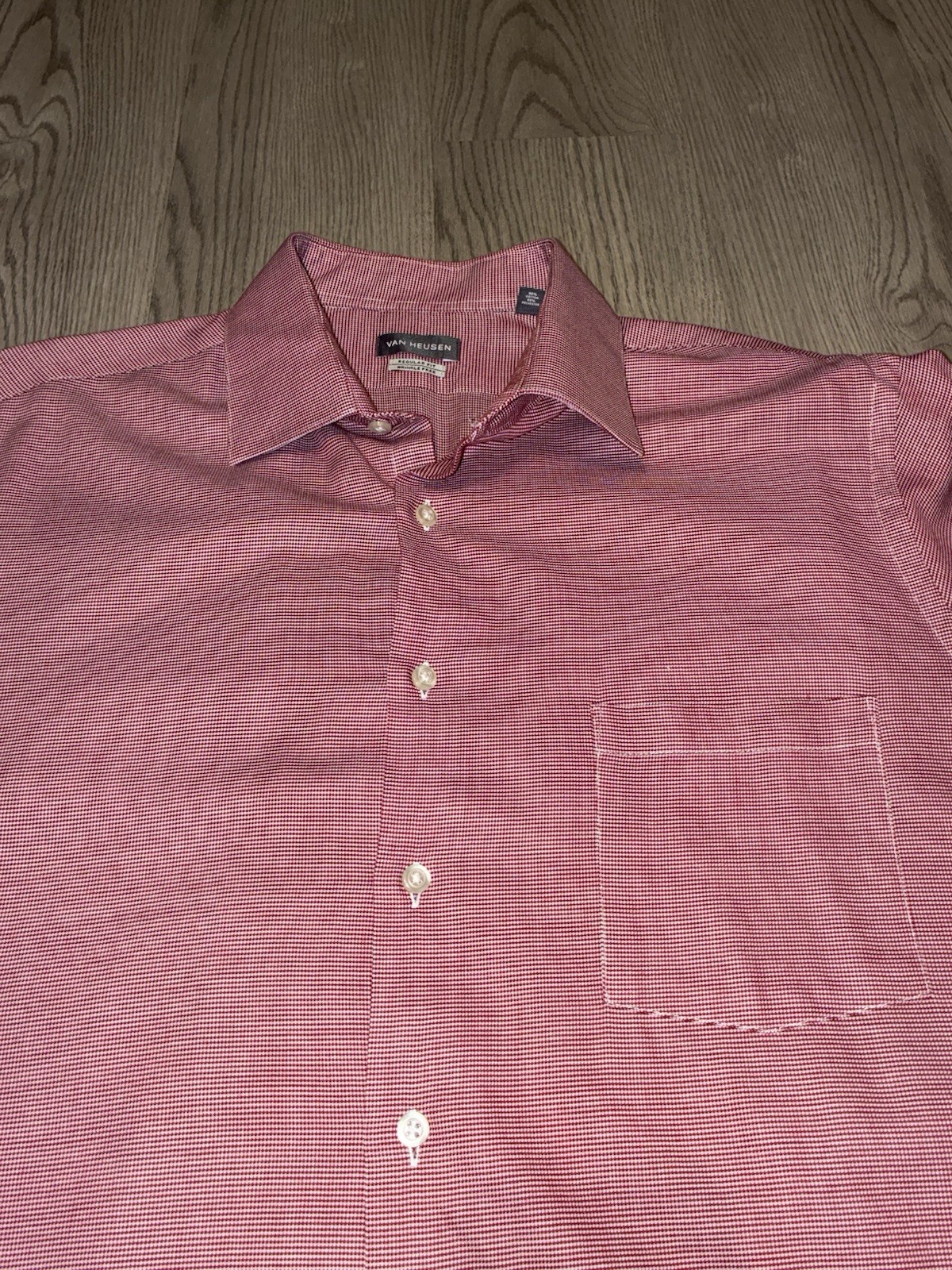Van Heusen Regular Fit Wrinkle Free / Dress Shirt Red/White 16.5 32/33