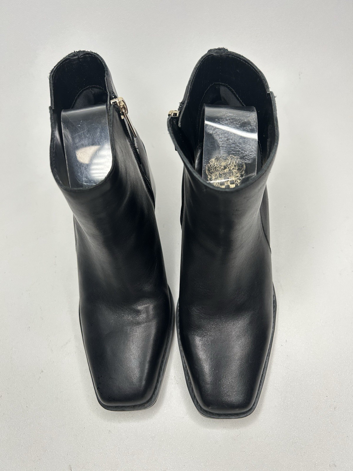VINCE CAMUTO Sameena Ankle Bootie sz 7.5M Black Leather Buckle Accent