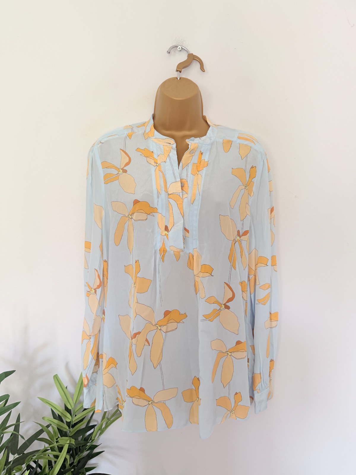 Reiss Blouse Womens UK 10 Light Blue Floral Long Sleeve Split Neck Pleated