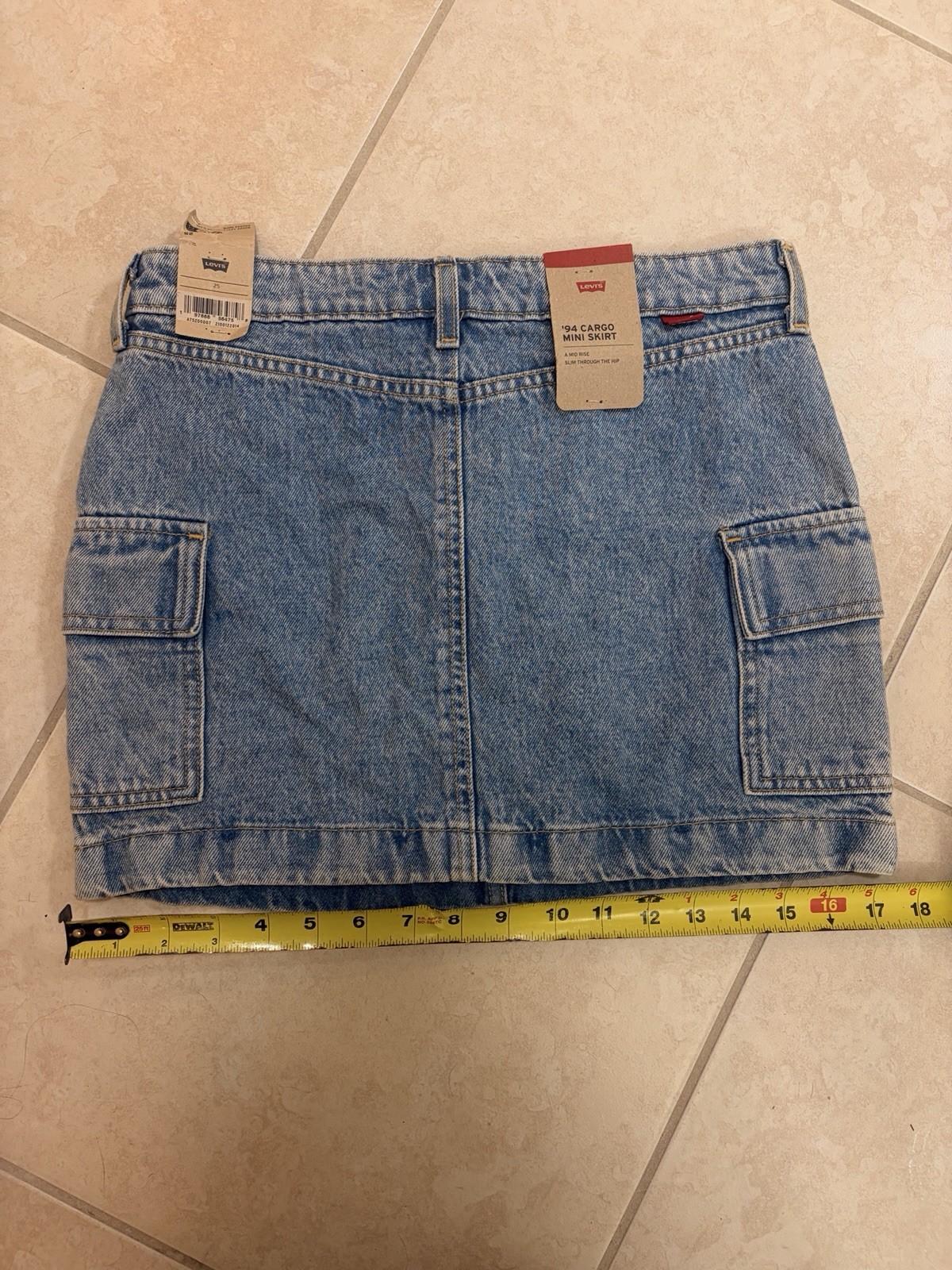Levis 94 Cargo Skirt 100%. Cotton NWT