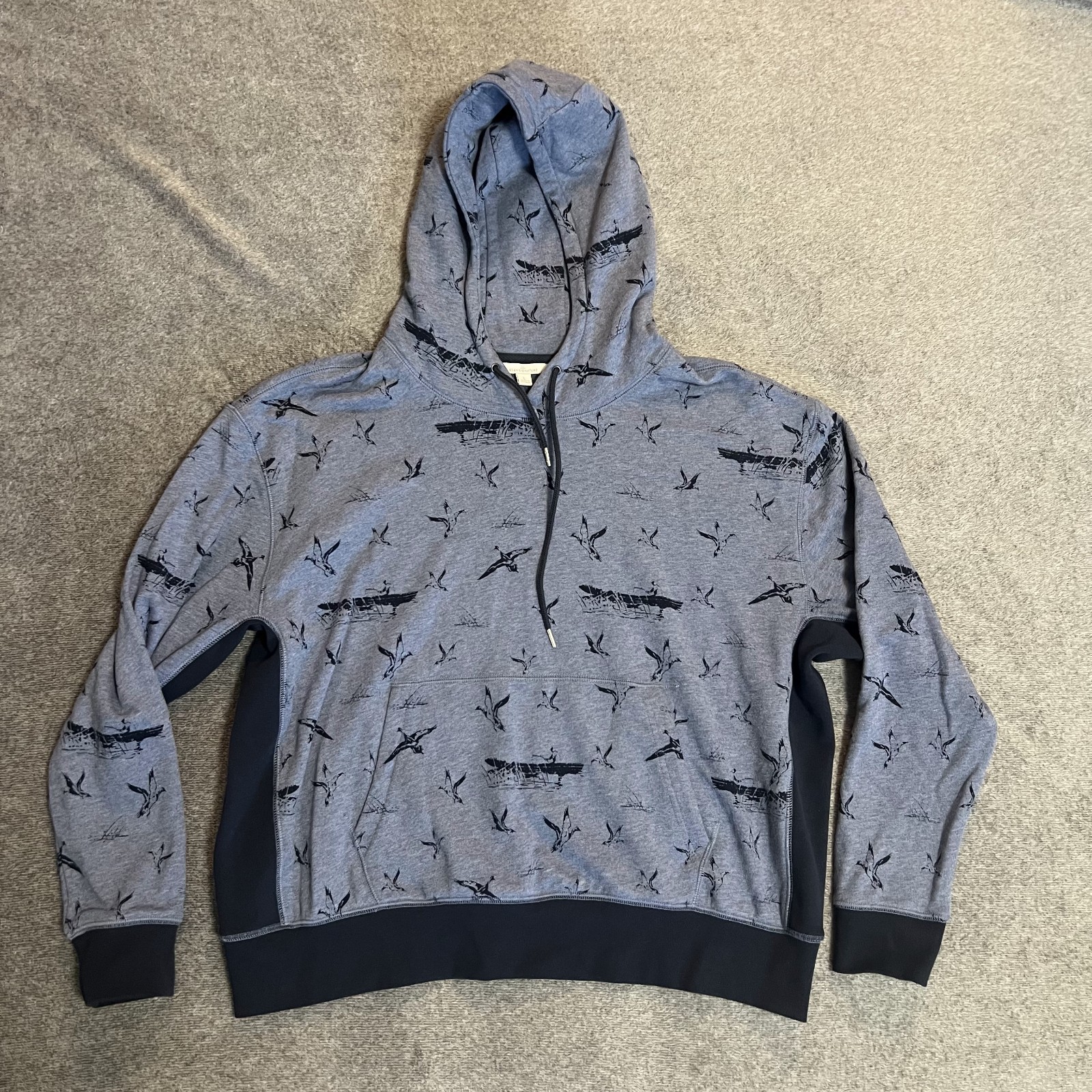 LL Bean Signature Ducks Flying & Fisherman All Over Print Blue Hoodie Mens Large
