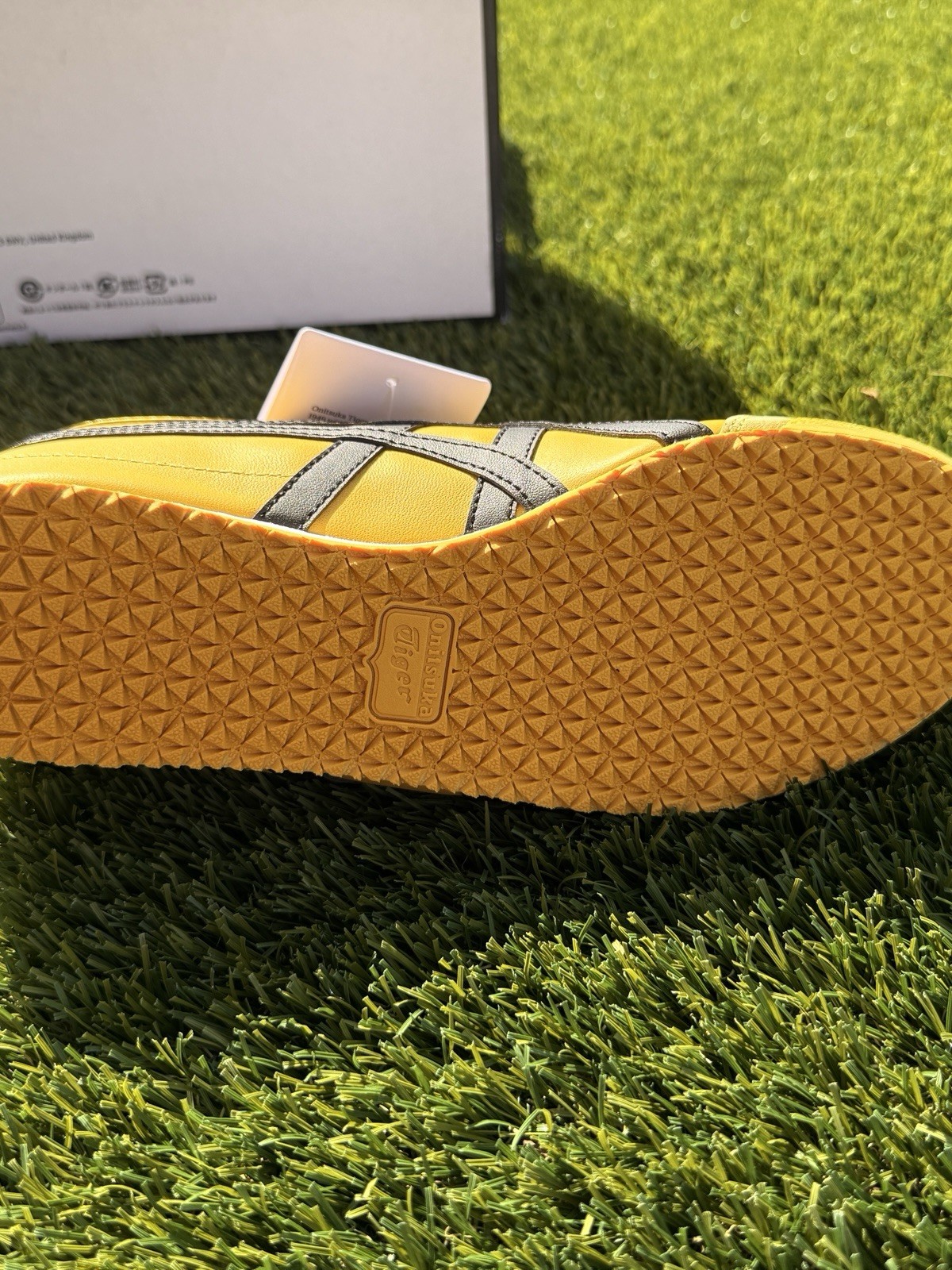 Onitsuka Tiger Mexico 66 Yellow/Black Men’s 7 Brand New