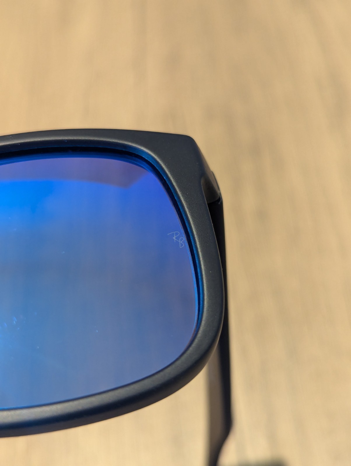 Ray-Ban RB4165 622/55 Black Frame Blue flash Polarized Lenses sunglasses-54mm