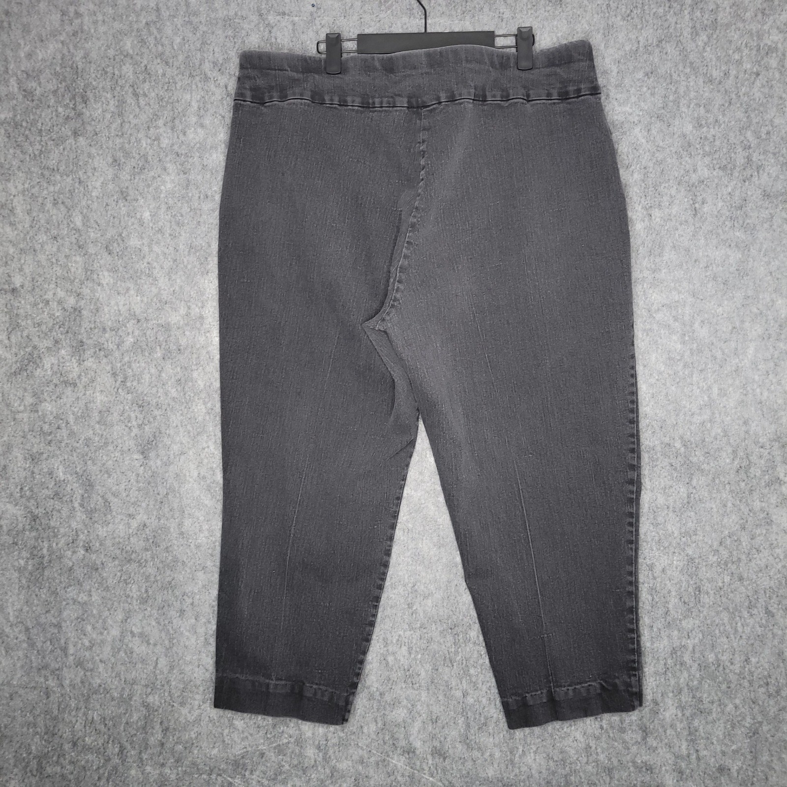 Alfred Dunner Pull On Pants Size 22W Gray Stretch Crop Pockets Denim Jeans