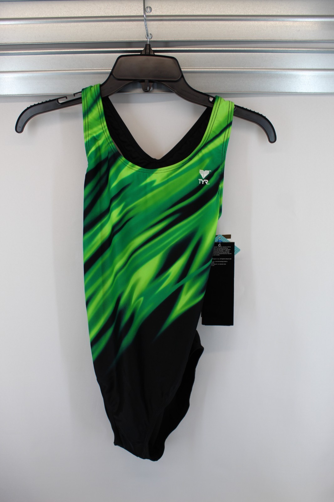 WOMEN’S GIRLS 38″ TYR MAXBACK SWIMSUIT SWIMMING SUIT SWIM ETERNAL FLAME NEW D10