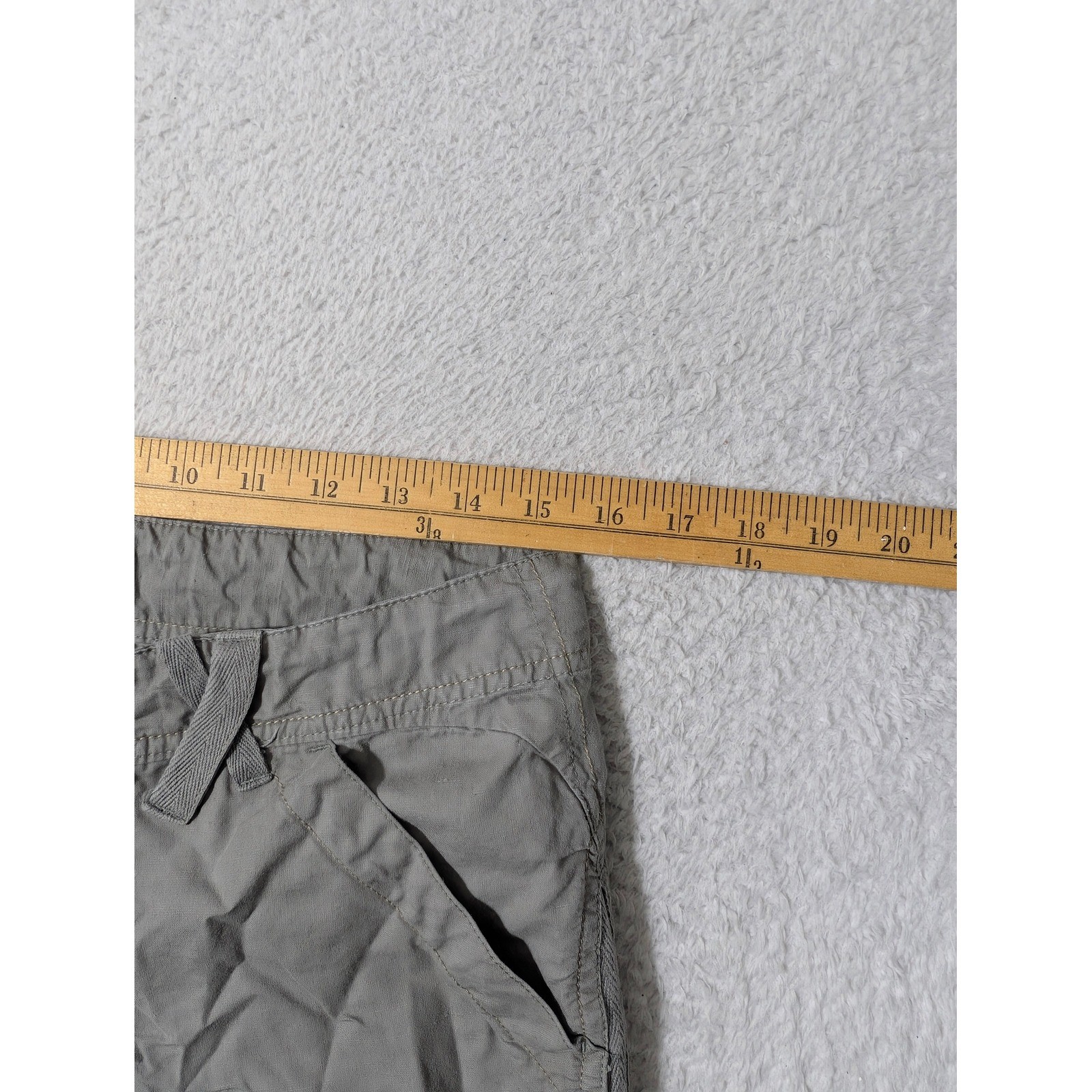 Mountain Hardwear Cropped Pants Womens 10 Grey Organic Cotton Hemp OL2998 Hiking