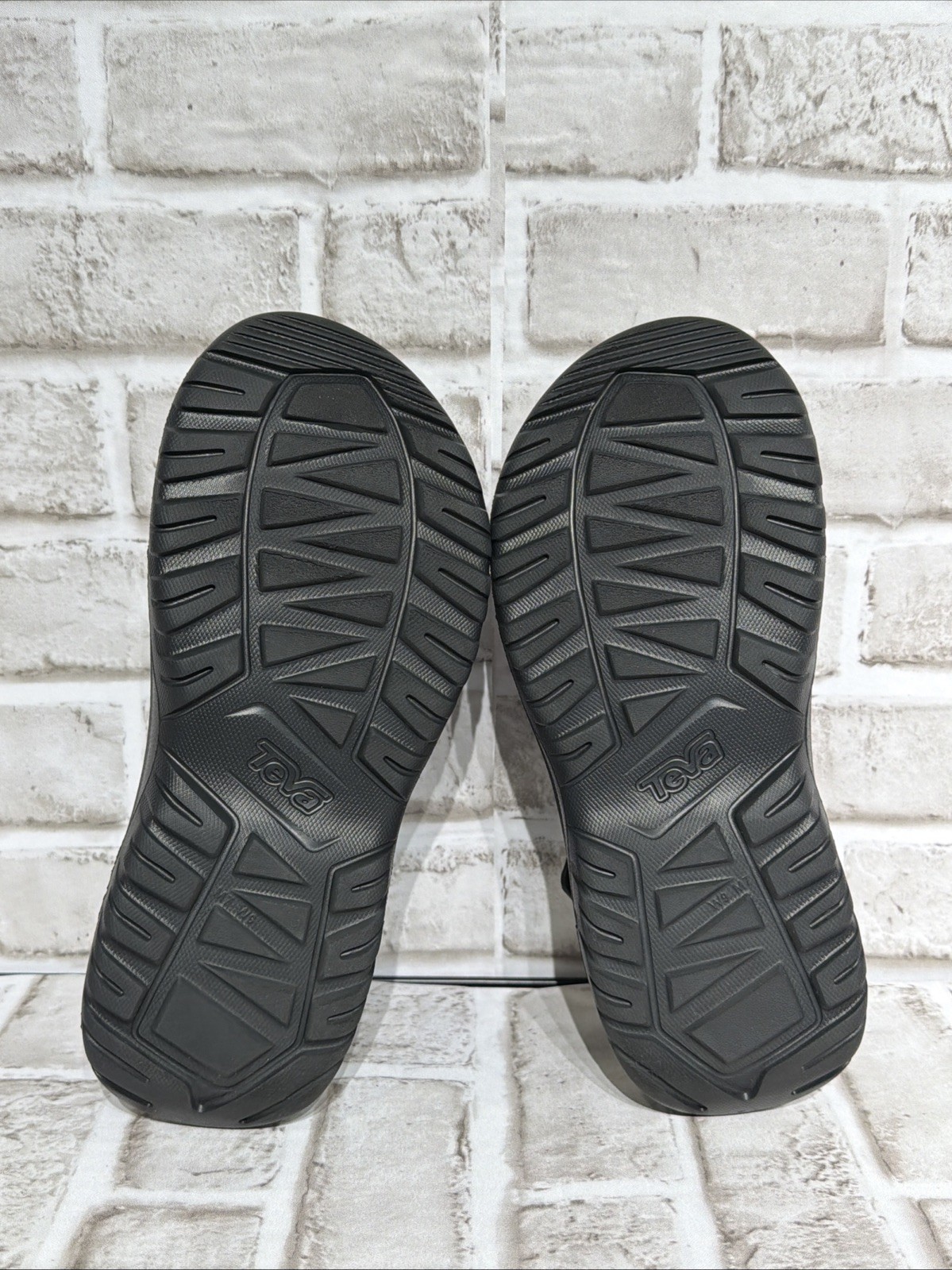 Teva Men’s Hurricane Drift Hiking Outdoor Sandals Black 1124073/BLK Sz 7