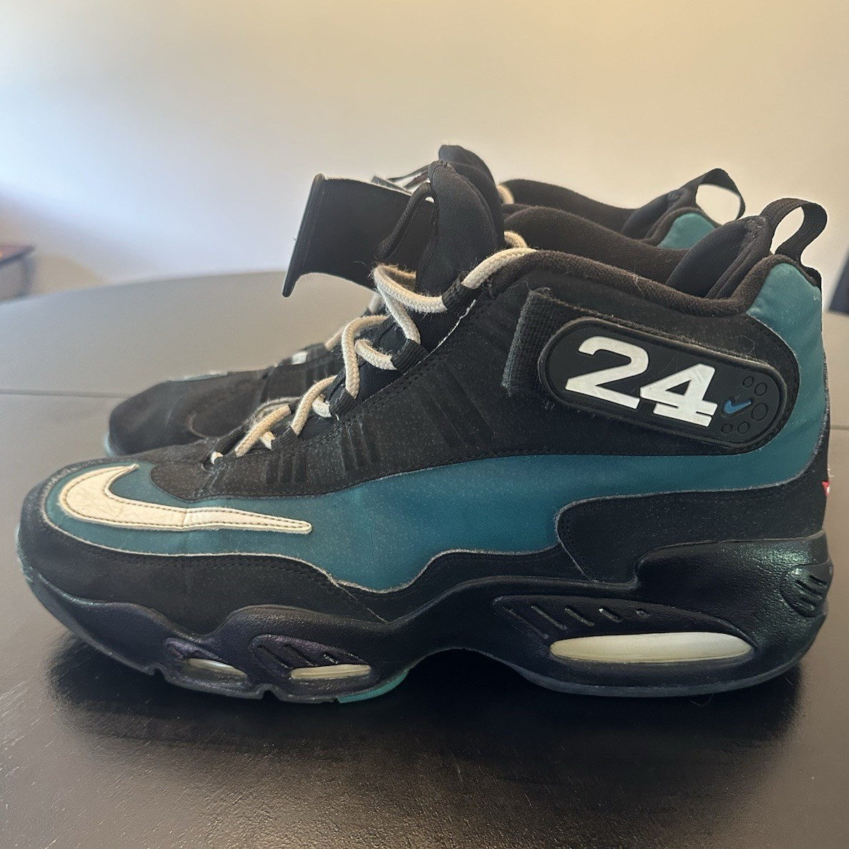 Men’s Nike Air Griffey Max 1 Freshwater size 13. Ken Griffey Jr.