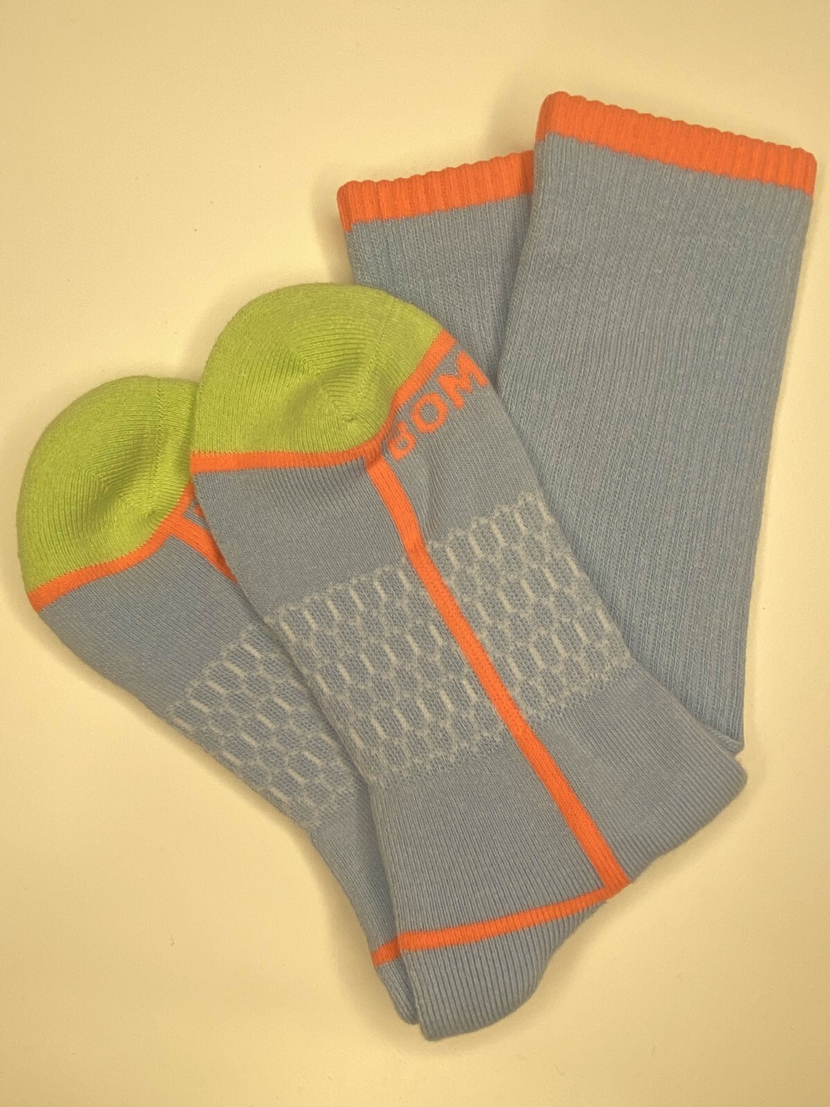 [3 Pack] Bombas Neon Tipping Border PowderBlue Medium Calf Socks