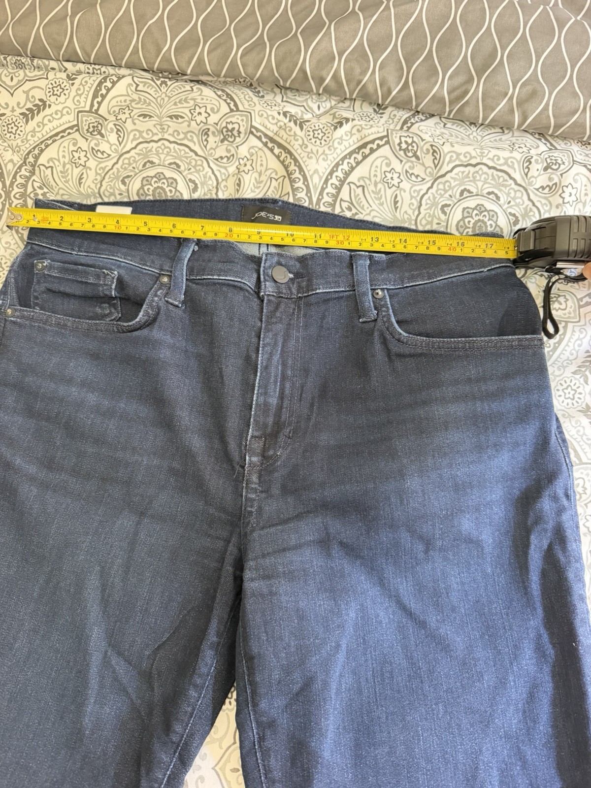Joe’s Jean Size 34 x 32 The Brixton Straight + Narrow Kinetic Dark Blue