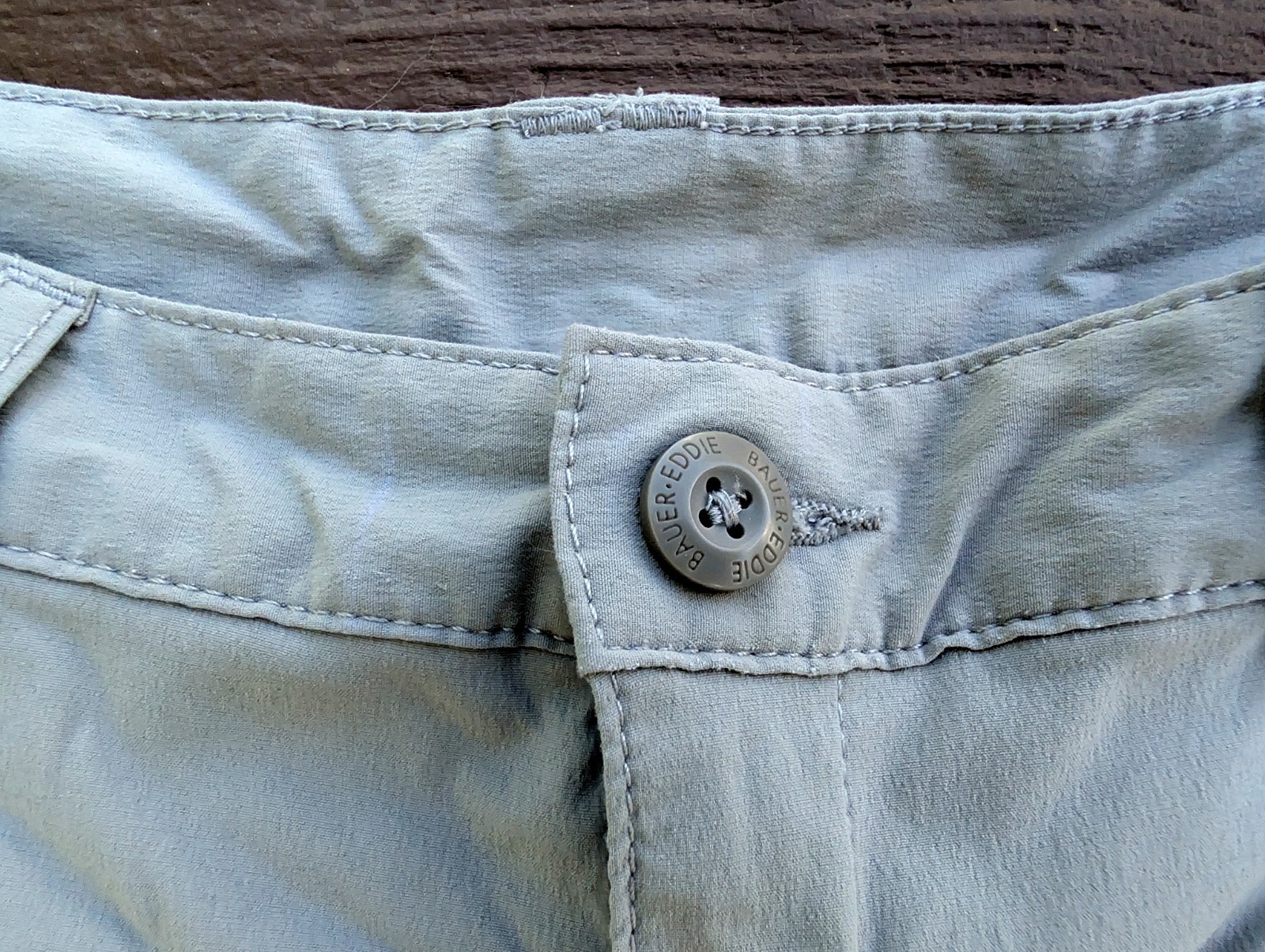 Eddie Bauer Rainier Active Capri Hiking Pants Light Gray Women’s Size 10